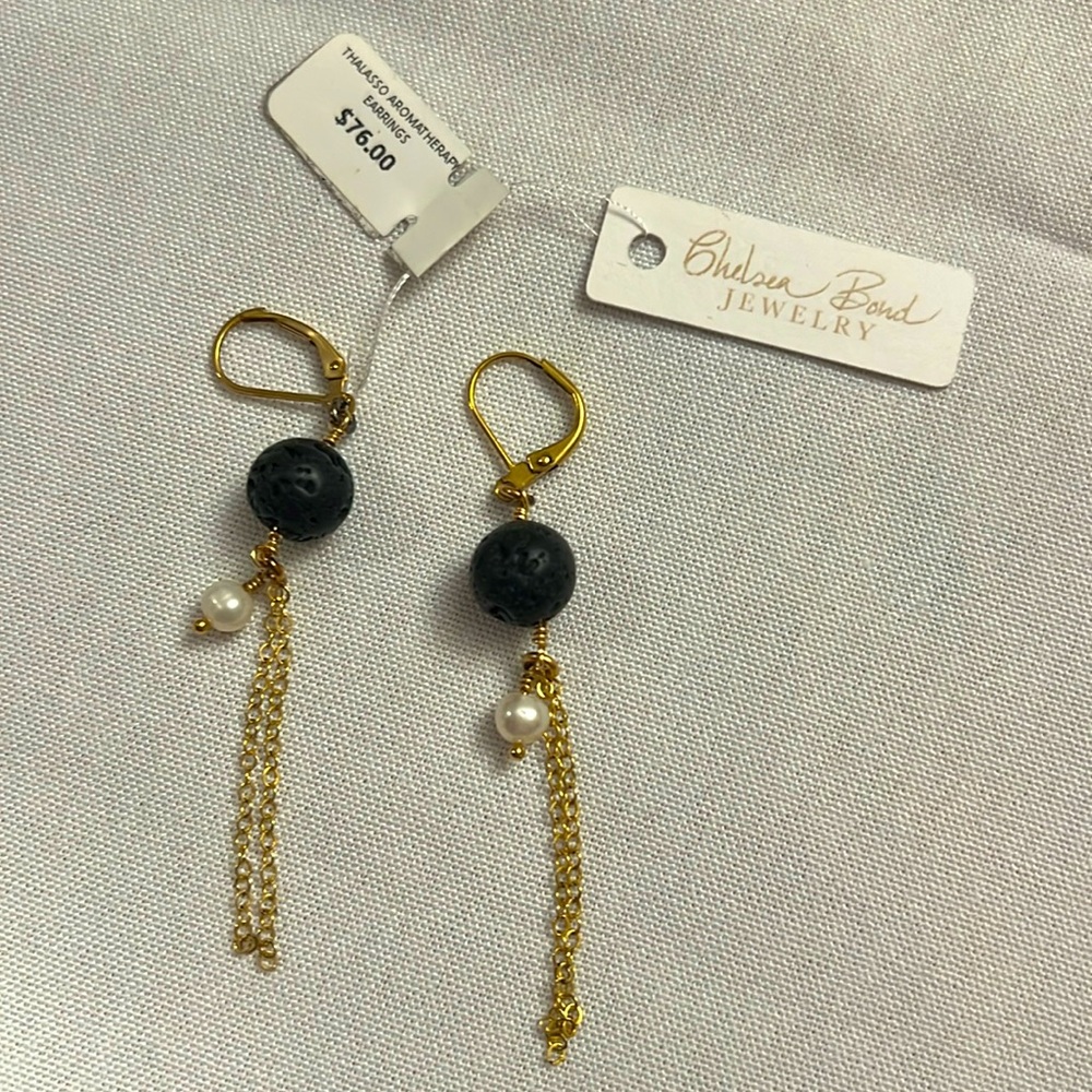 Chelsea Bond jewelry NWT thalasso aromatherapy earrings gold pearl stone